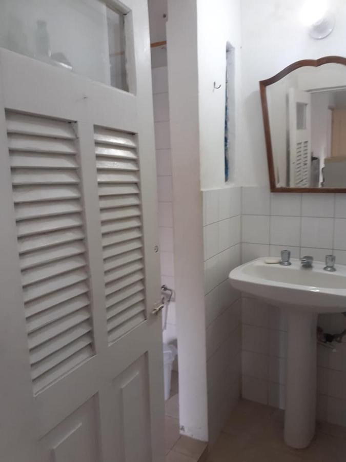 Quarto em Acomodações Particulares Copacabana Ampla Vista Mar Rio de Janeiro